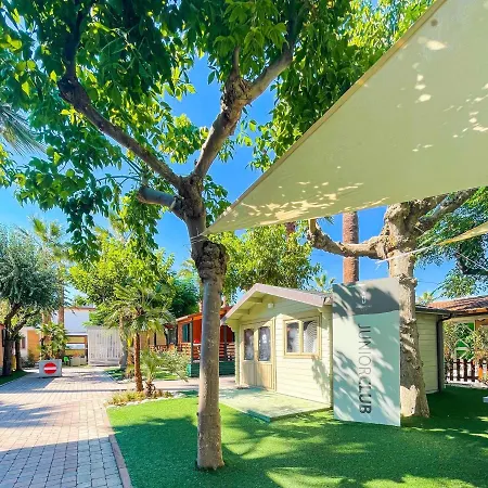 假日公园 Villaggio Duca Amedeo 马帝斯兹罗